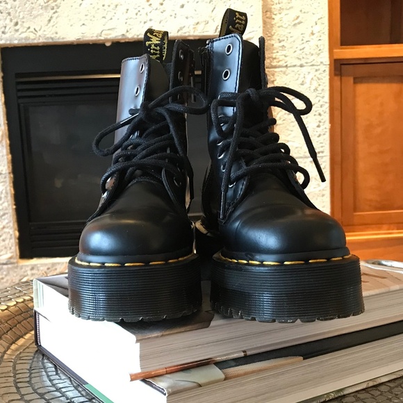 DR. MARTENS JADON PLATFORM BOOT BLACK - Picture 3 of 12